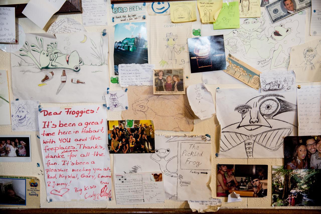 The Pickled Frog Hostel โฮบาร์ต ภายนอก รูปภาพ