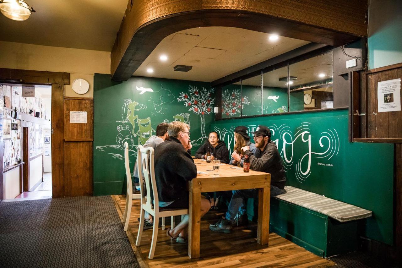 The Pickled Frog Hostel โฮบาร์ต ภายนอก รูปภาพ