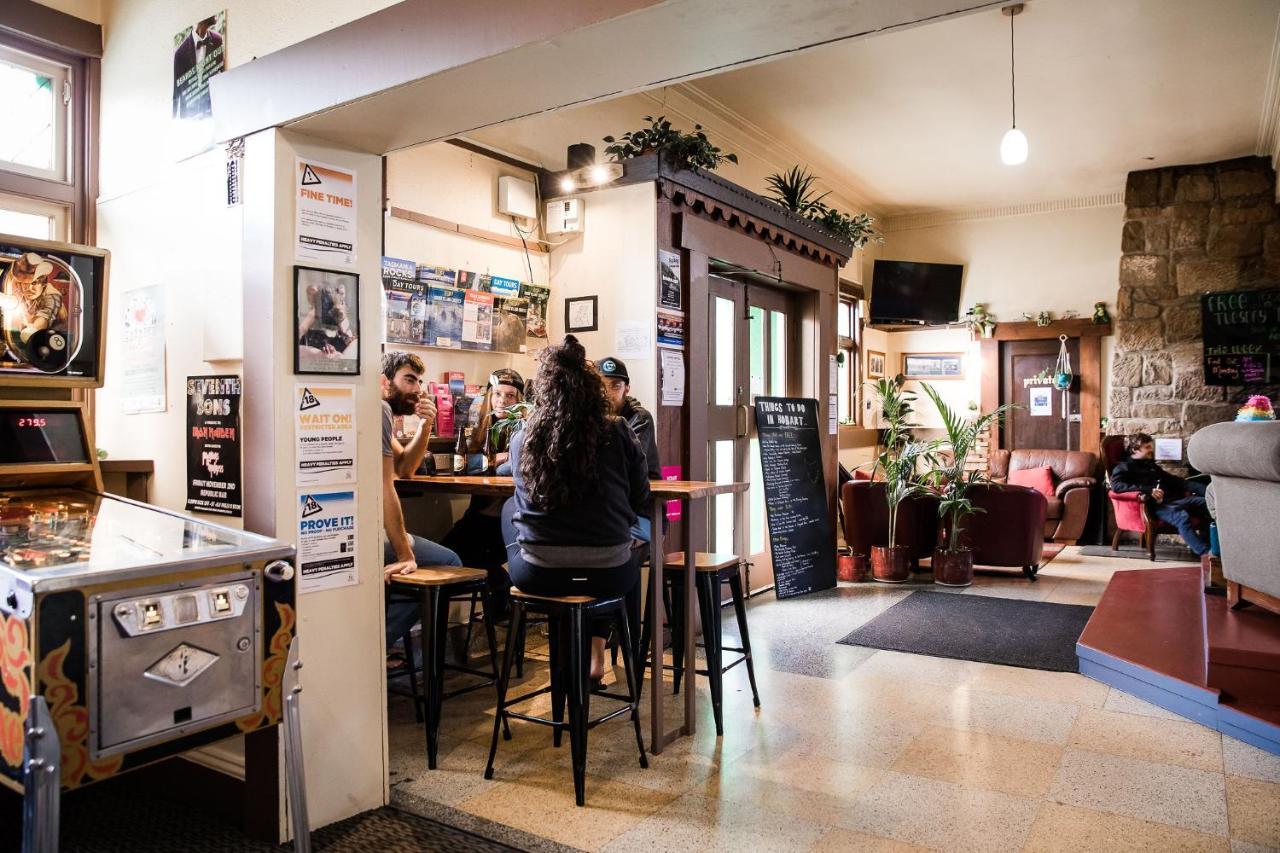 The Pickled Frog Hostel โฮบาร์ต ภายนอก รูปภาพ